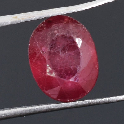 Natural Ruby Gemstone – 7.46 Cts of Pure Elegance, Certified Oval Ruby Gemstone for Jewelry !