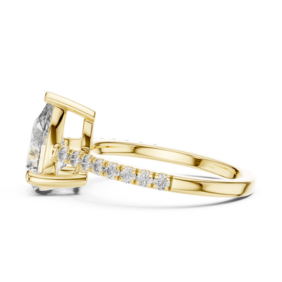 Zyvelle 10.00 × 7.00 mm  Diamond Ring