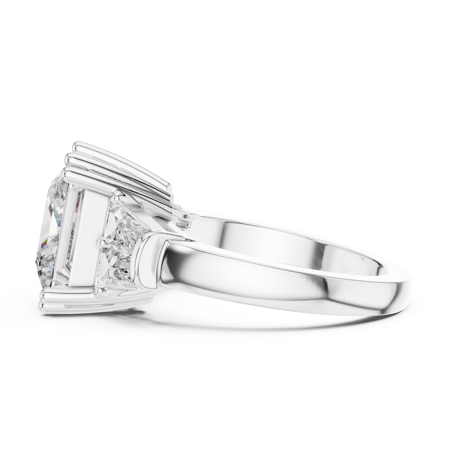 Avenoria Princess-Cut Diamond Ring