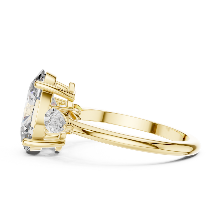 Rosavienne Oval Diamond Ring