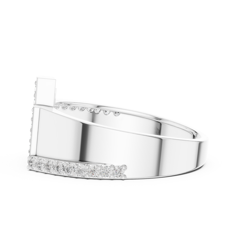 Seravelle Round Diamond Ring