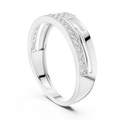 Cyravienne Linear Pavé Round Diamond Ring