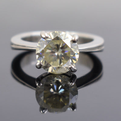 3.50 Ct Round Brilliant Cut Off-White Diamond Solitaire Engagement Ring - ZeeDiamonds