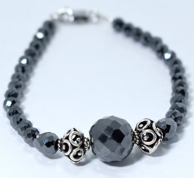 6 mm Black Diamond Beads with (Center 10 mm Bead) Silver Moti Bracelet - ZeeDiamonds