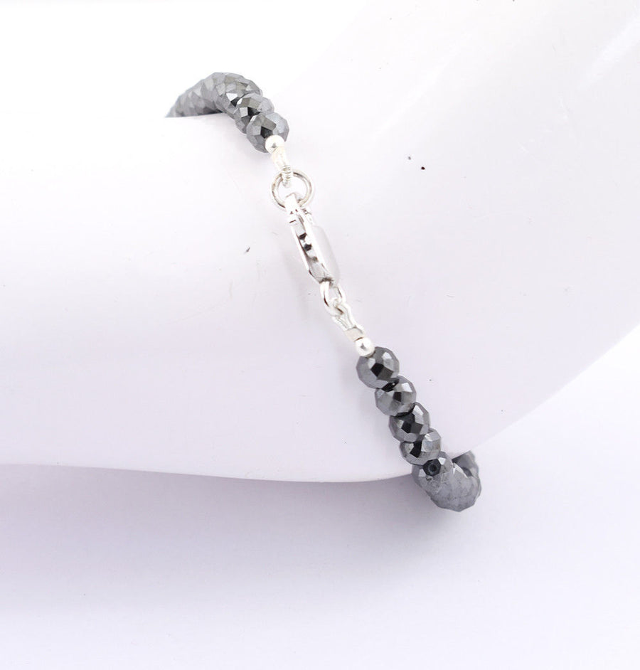6 mm Black Diamond Beads with (Center 10 mm Bead) Silver Moti Bracelet - ZeeDiamonds