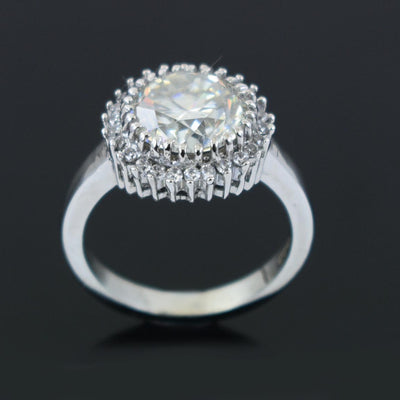 5 Ct Gorgeous Off White Diamond Ring with White Accents, Great Brilliance & Excellent Luster ! Ideal For Birthday Gift, Certified Diamond! - ZeeDiamonds