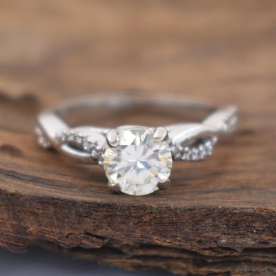 Lovely Off White Diamond Designer Ring with White Accents, Latest Collection & Great Sparkle ! Ideal For Birthday Gift, 1.00 Ct Certified Diamond!