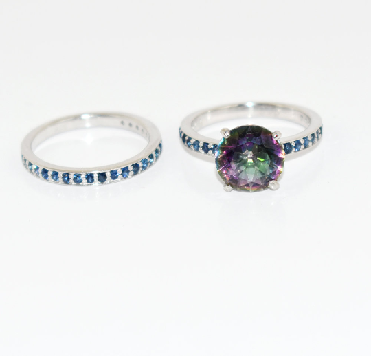 Purchase the High-Quality Mystic Topaz Engagement Rings | GLAMIRA.com